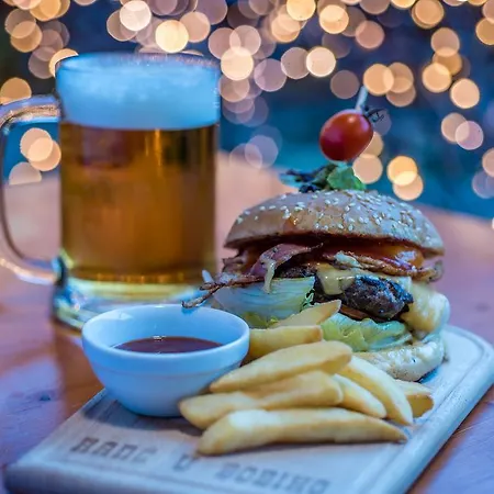 ゲストハウス U Bobiho 3*